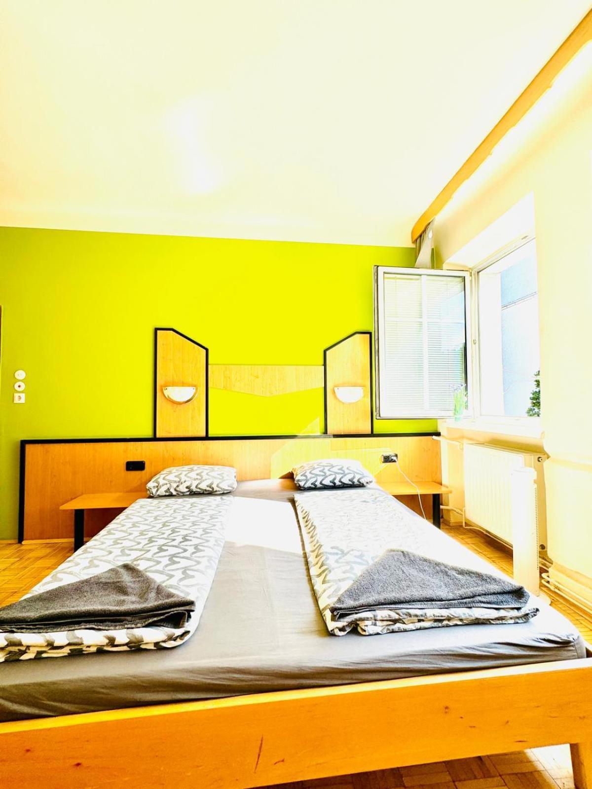 Affordable Central Rooms, 10-Min To Lugner City فيينا المظهر الخارجي الصورة