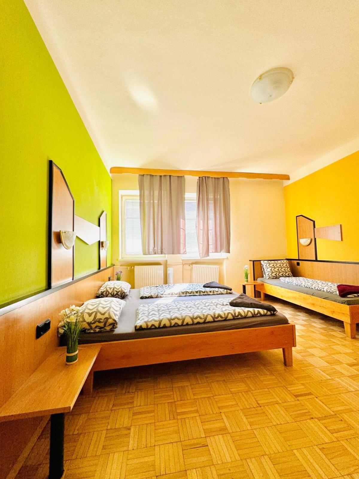 Affordable Central Rooms, 10-Min To Lugner City فيينا المظهر الخارجي الصورة
